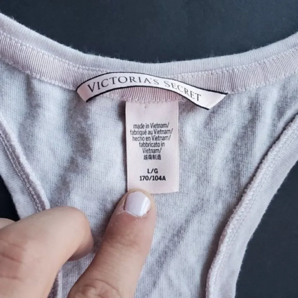 💍Victoria's secret Pink tank top - Picture 2 of 8